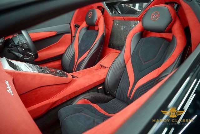 Lamborghini Aventador